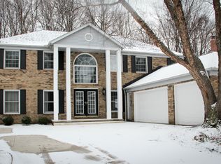 1907 Sperrys Forge Trl, Westlake, OH 44145