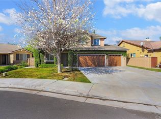 6917 Mockingbird Ct, Eastvale, CA 92880