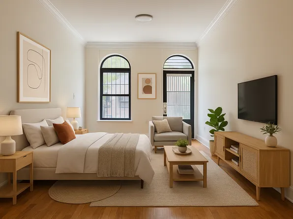 386 Manhattan Avenue image 1 of 3