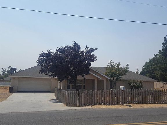 3rd image of 25076 Brook Dr