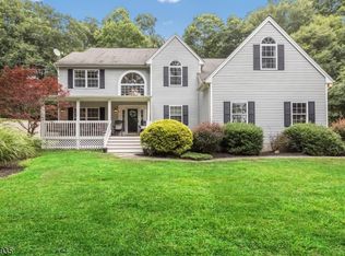 51 Chincopee Rd, Lake Hopatcong, NJ 07849