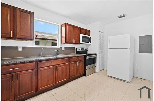 7770 NW 9th Ave Photo 1 7770 NW 9th Ave Photo 1