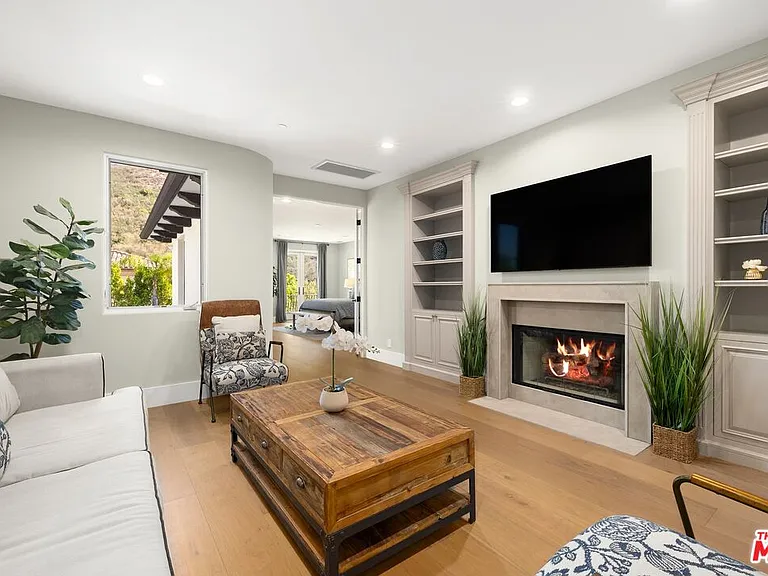 29462 Malibu View Ct — Photo 16