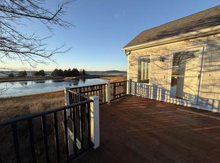 1056 Anthony Rd, Portsmouth, RI 02871