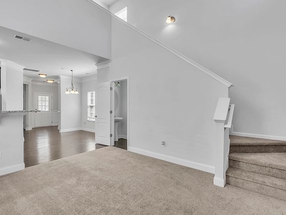 5th image of 200 Ellis Mill St