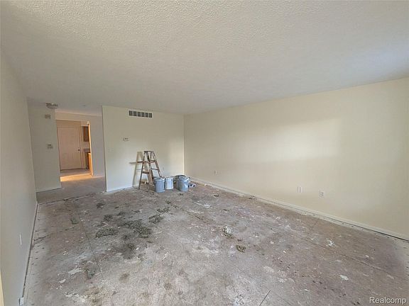 2nd image of 3935 15th St