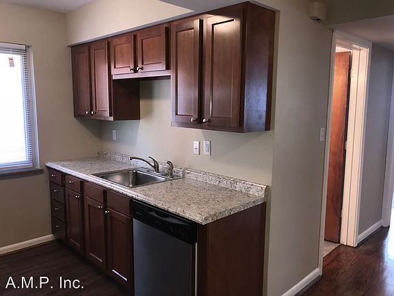 5th image of 3147 Auten Ave APT 3