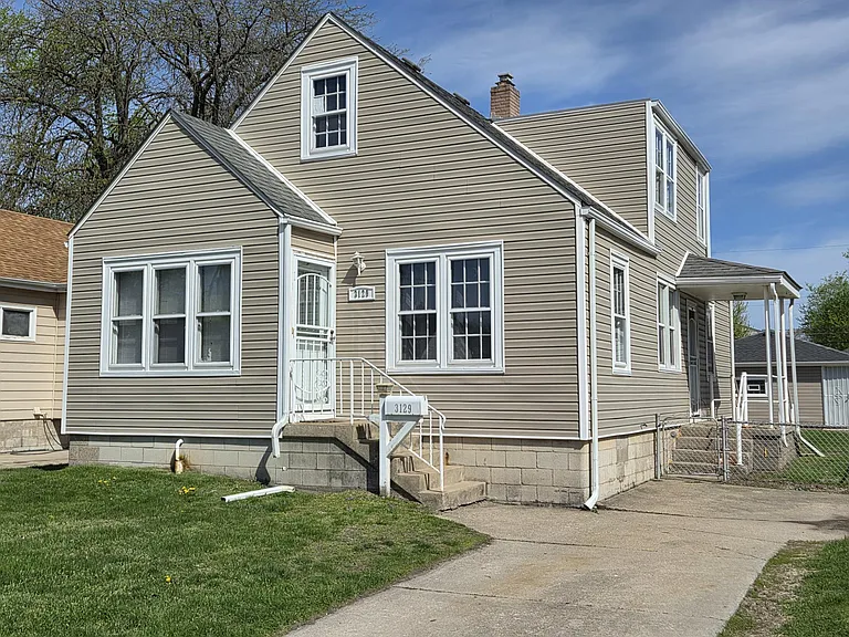 3129 Kenwood St — Photo 9