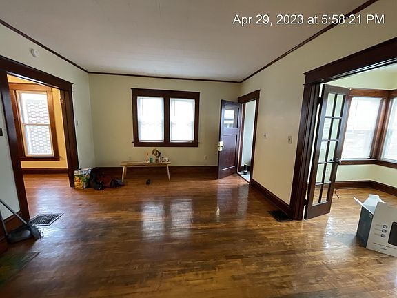 4th image of 217 E 31st St Floor 1
