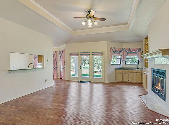 3rd image of 21784 Tommy Trail Dr