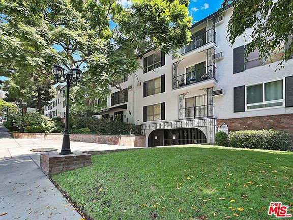 3rd image of 1222 N Olive Dr APT 411