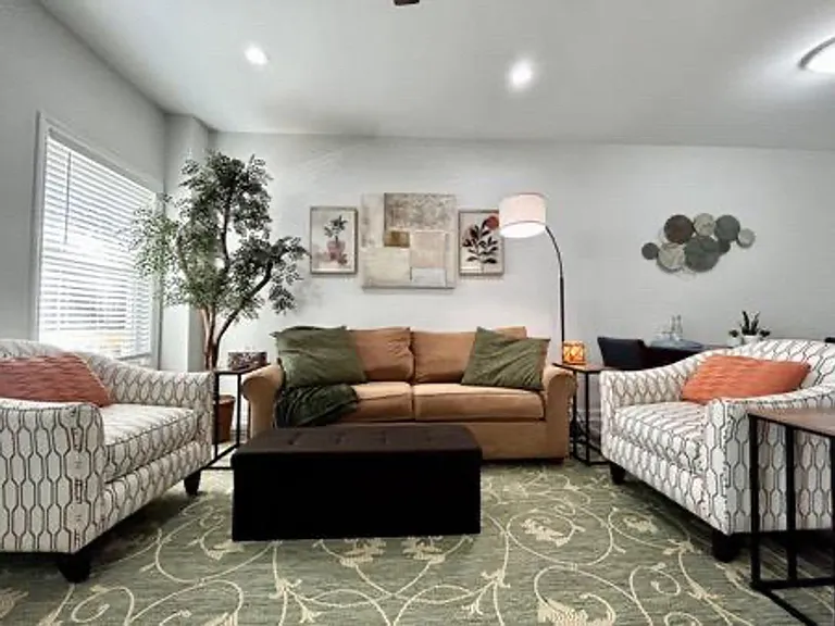 2801 Dearborn Dr #A — Photo 4