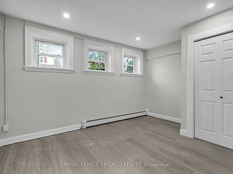 425 McKenzie Ave #1 — Photo 11
