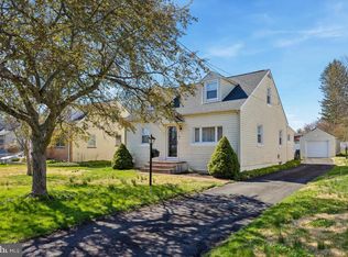 49 Loller Rd, Hatboro, PA 19040