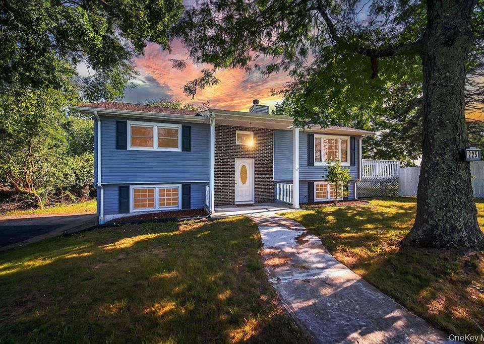 1st image of 225 Knoell Road