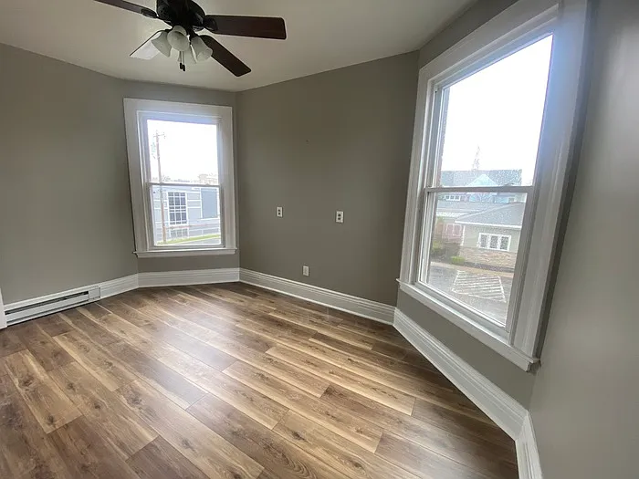 159 Mullin St #2 — Photo 14