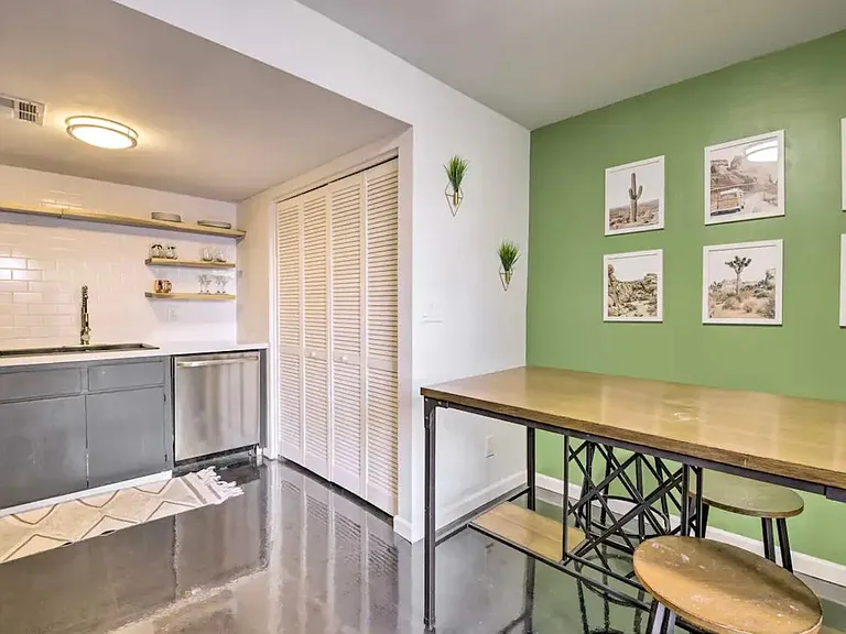 7806 E Rovey Ave — Photo 8