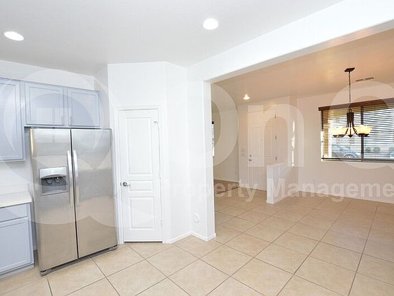 5th image of 82 E Palomino Dr