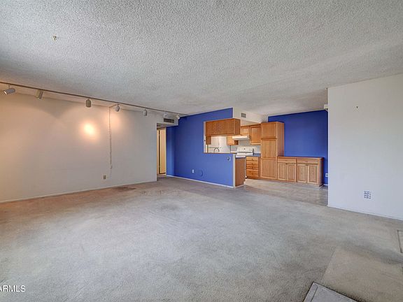 5th image of 835 E Joan D Arc Ave