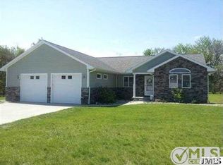 6033 Emerald Dr, Jackson, MI 49201