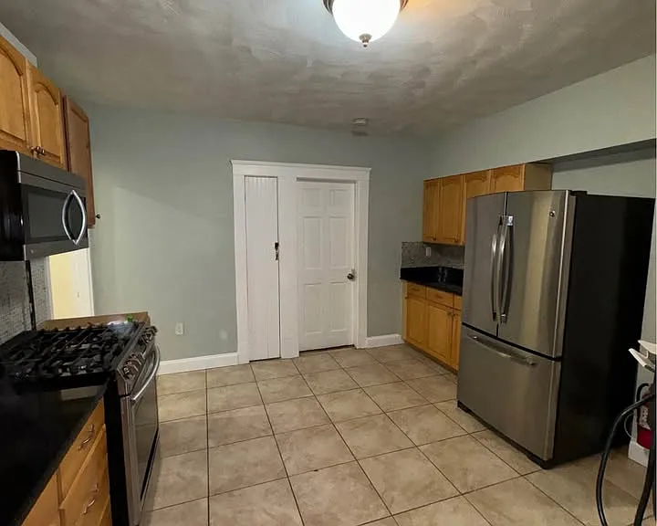 49 Boxford St — Photo 10