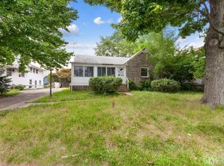 917 King Georges Post Rd, Edison, NJ 08837