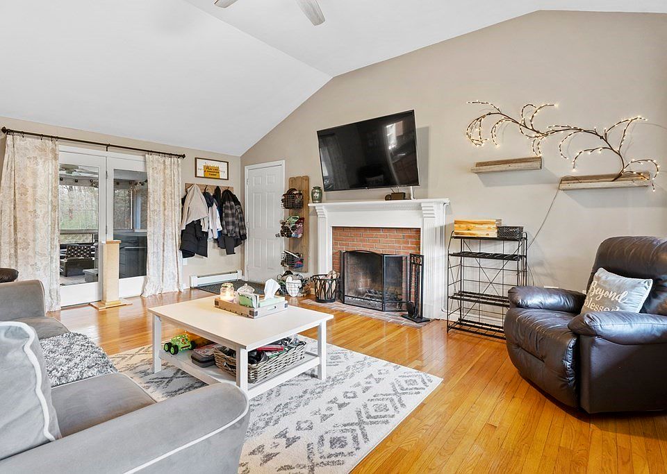 70 Colby Dr, Middleboro, MA 02346 Zillow