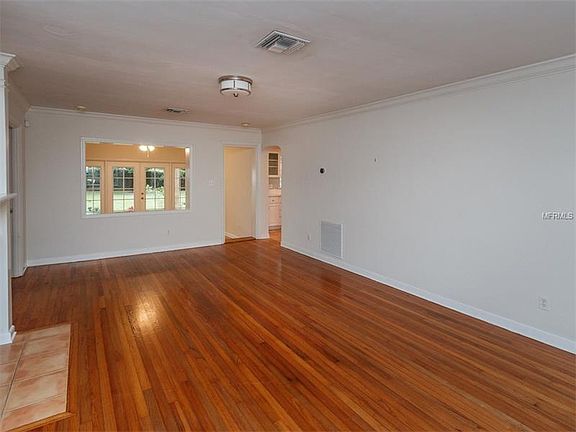 5th image of 1224 Norwood Pl
