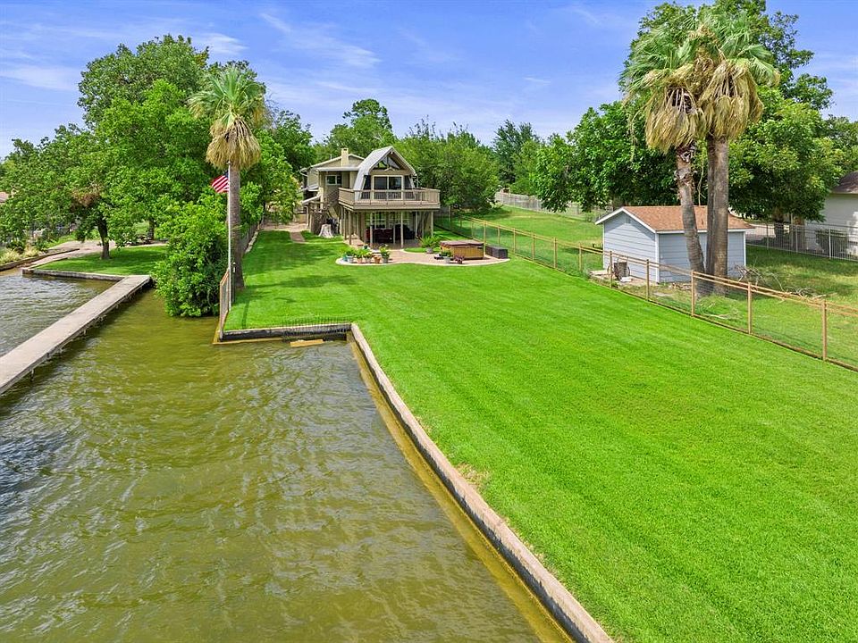 318 Beach Dr, Sunrise Beach, TX 78643 MLS 6844207 Zillow