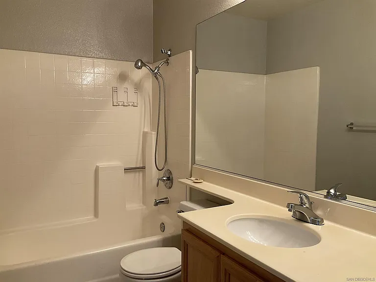 16134 Avenida Venusto #2 — Photo 19
