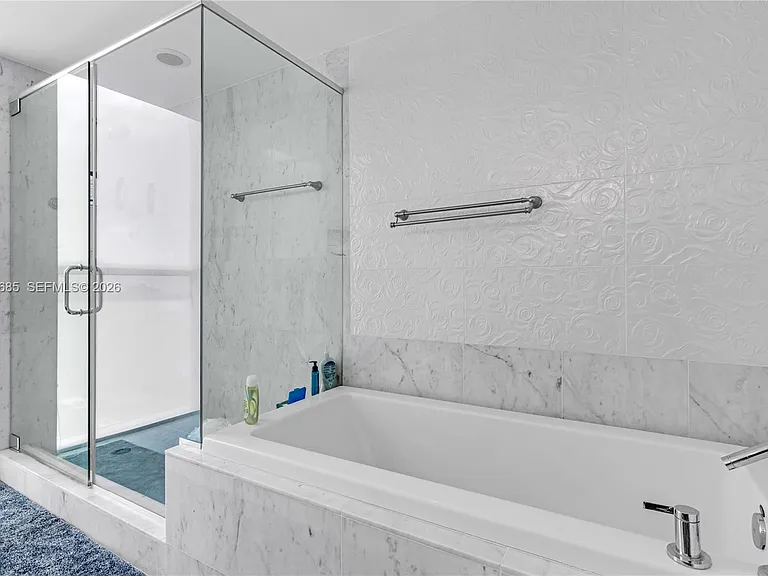 244 Biscayne Blvd #4708 — Photo 32