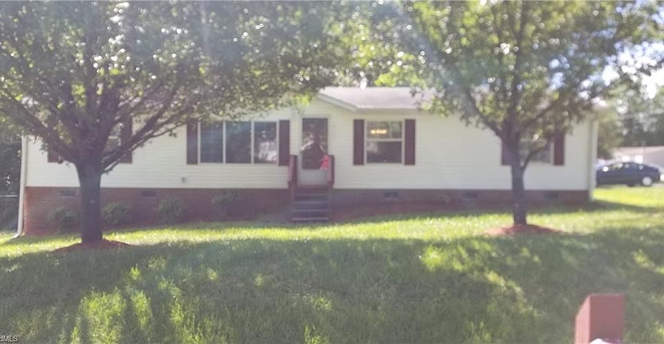 1st image of 4700 Saddlebranch Ct