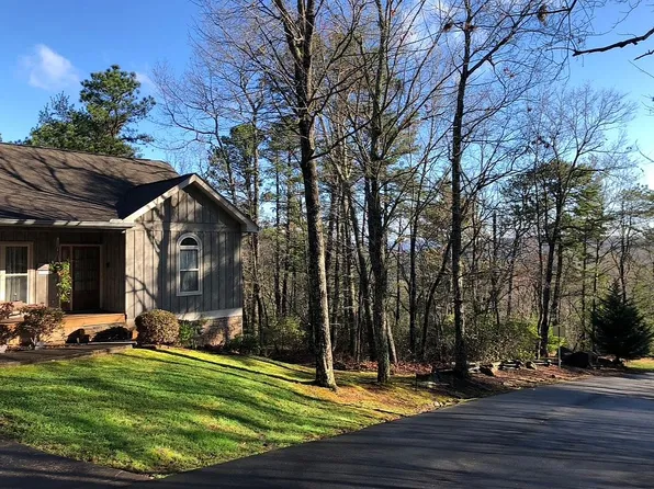 411 Hickory Nut Mtn, Tallulah Falls, GA 30573