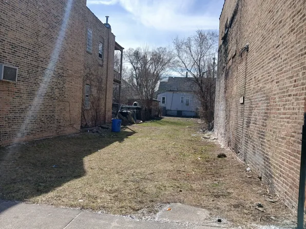 1405 E 75th St, Chicago, IL 60619