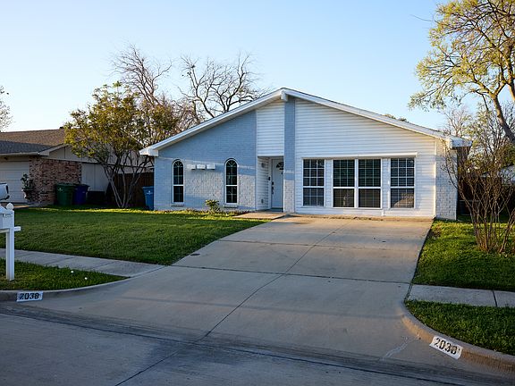 2nd image of 2038 Rose Hill Rd