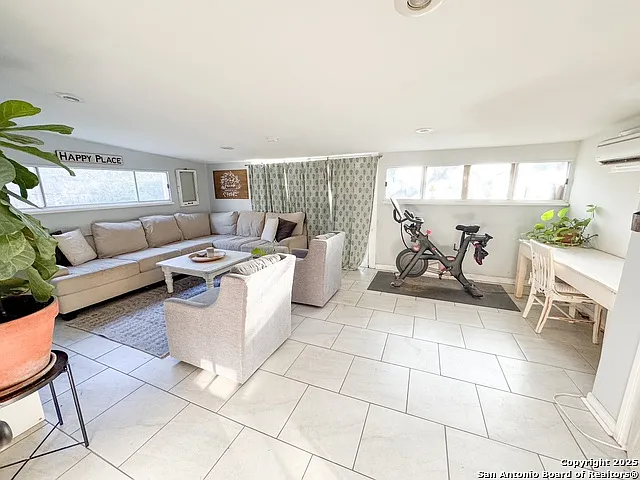 346 Haverford Dr — Photo 23
