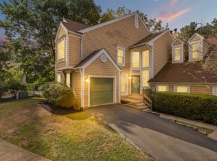 1503 Deer Point Way, Reston, VA 20194