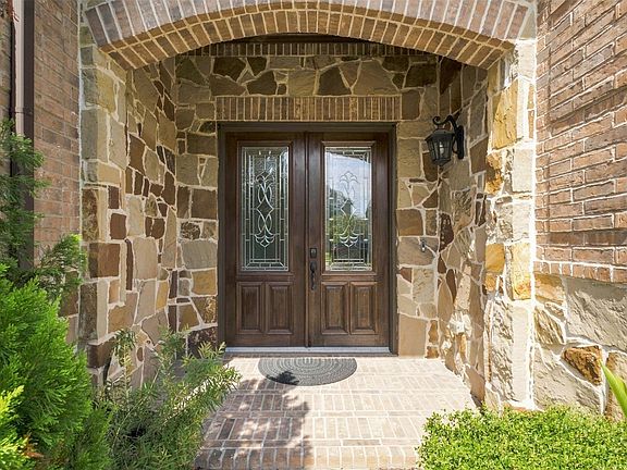 2nd image of 3020 Rocky Canyon Dr