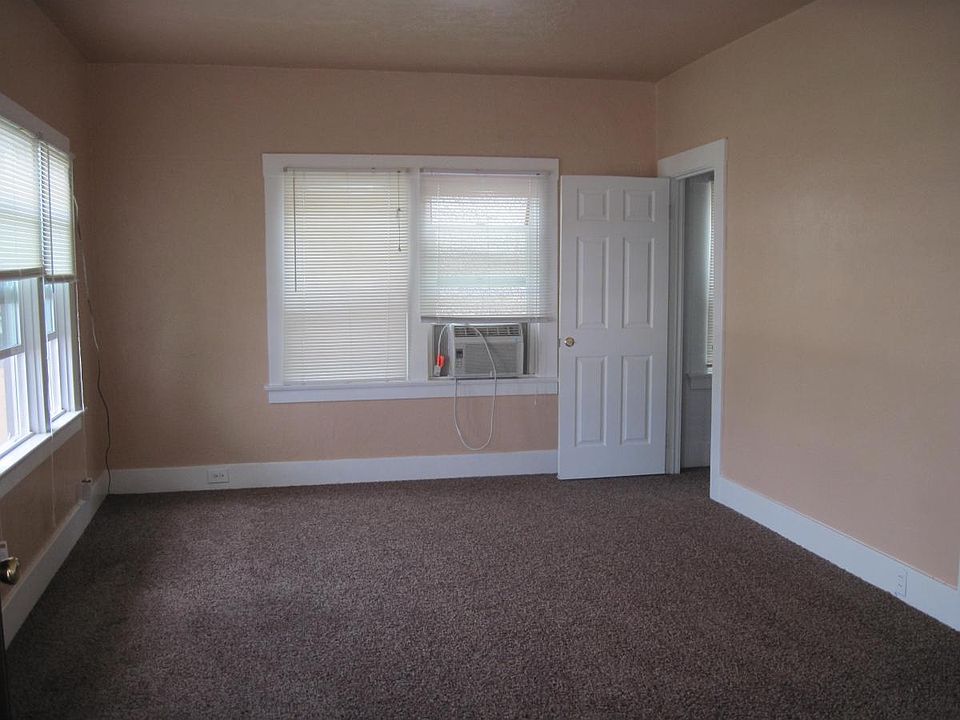 1st image of 613 W 10th St