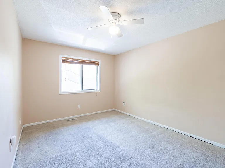 2359 Springside Dr E — Photo 10