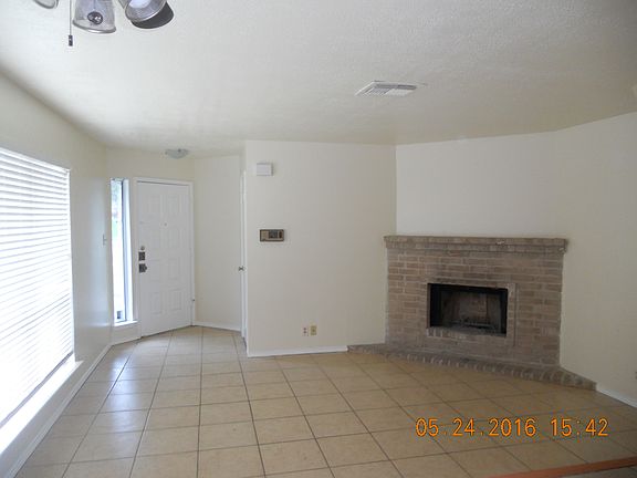 3rd image of 8438 Cranberry Hl #1