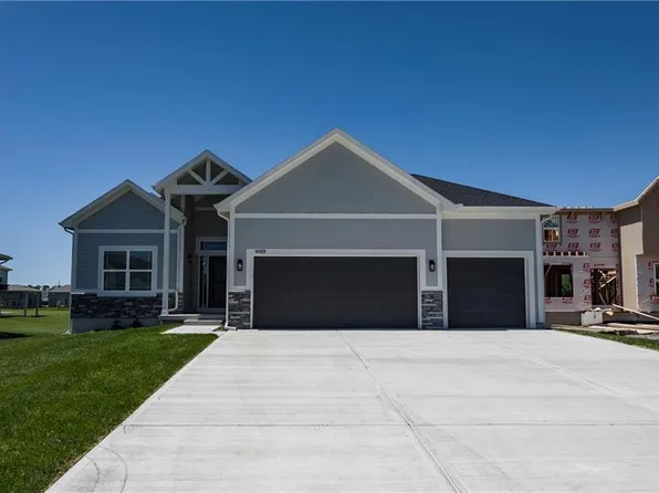 16928 S Brentwood St, Olathe, KS 66062