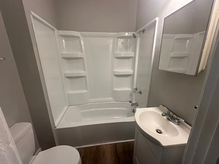 334 N Holmes Ave — Photo 9