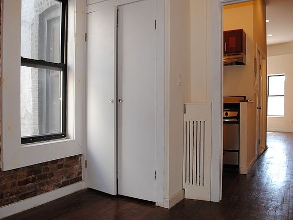 4th image of 1486 Bedford Ave APT 4D