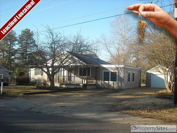 1st image of 700 Mosby Dr