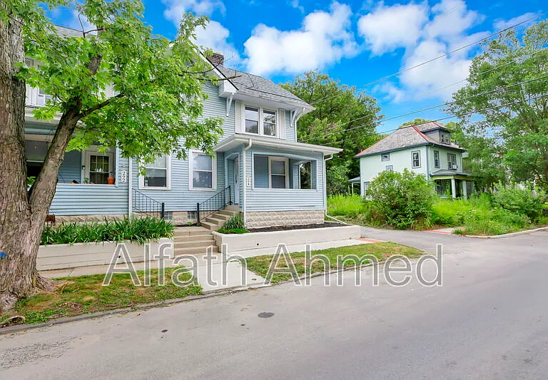 294 Wyandotte Ave — Photo 4