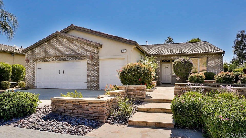 1st image of 494 Olazabal Dr