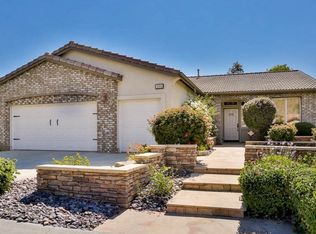 494 Olazabal Dr, Hemet, CA 92545