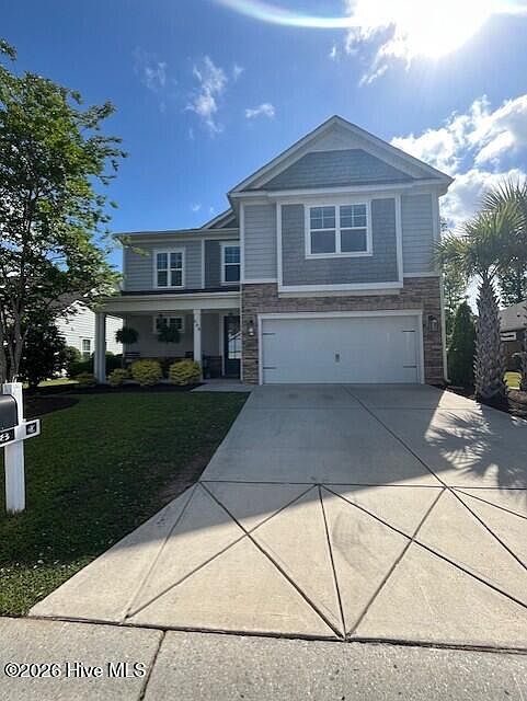 1st image of 608 Coniston Dr SE