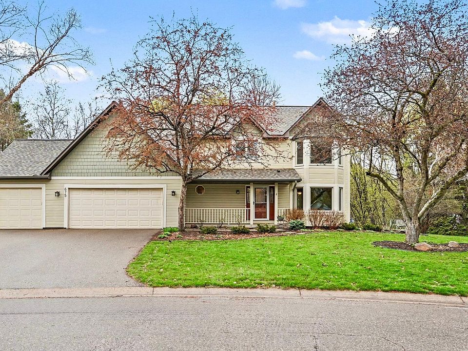 1st image of 675 Bridle Ridge Cir